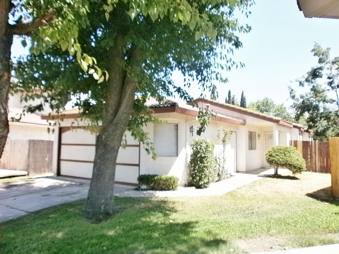 1st image of 5124 Camino Royale Dr