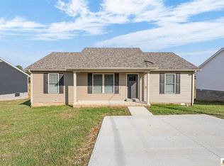 476 Glenview Dr, Horse Cave, KY 42749