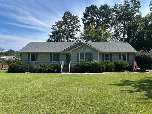 504 Bedford Dr