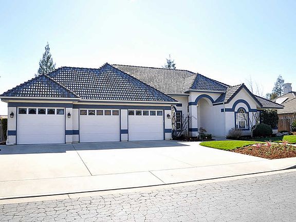 3rd image of 2637 E Laura Ct