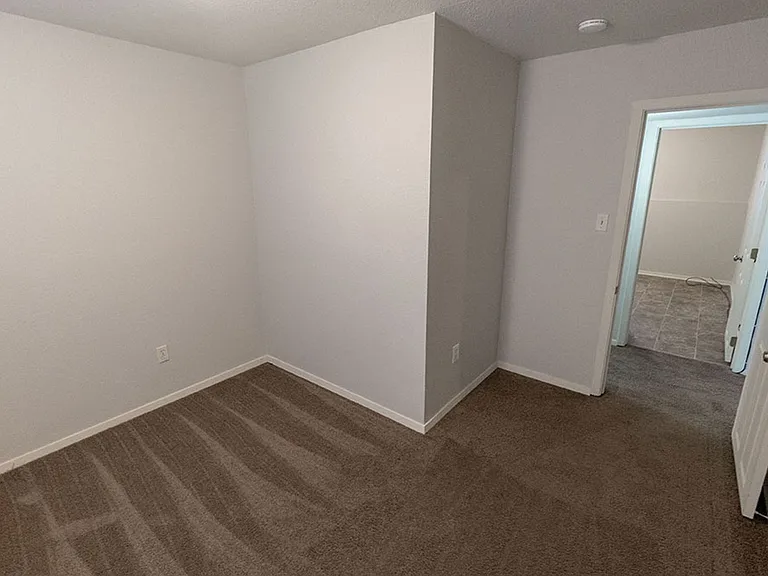 1015 W Ash St — Photo 34