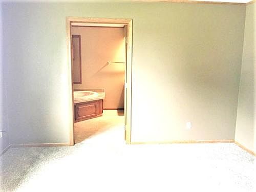 5th image of N9334 Country Dr #A