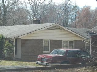 6701 Cardigan Ave, Charlotte, NC 28215