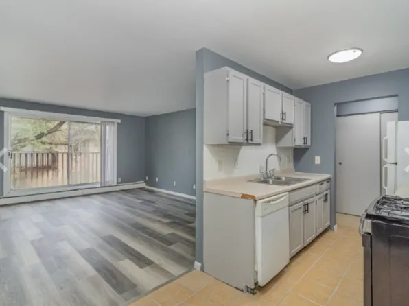 Sommerset, 5301 Russell Ave N APT 216, Minneapolis, MN 55430