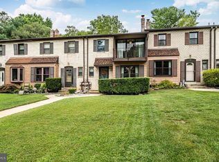 17 Bishop Dr, Aston, PA 19014