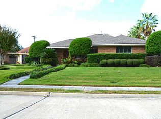 6102 Waltway Dr, Houston, TX 77008