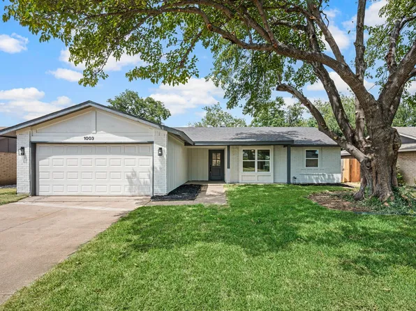 1003 Summit Cir, Carrollton, TX 75006