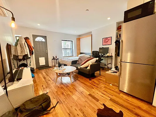 Rented by ERNY LLC | media 1