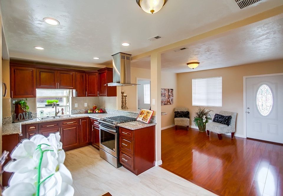 1st image of 4092 Franklin Ave