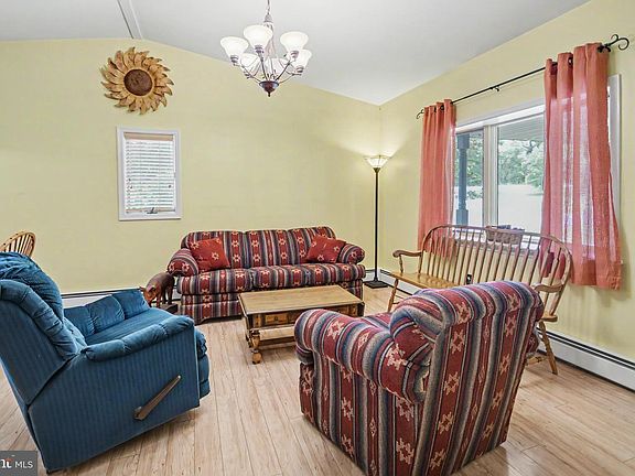 4th image of 126 Lenape Rd