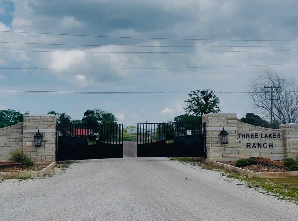 1st image of 85 Private Road 1317