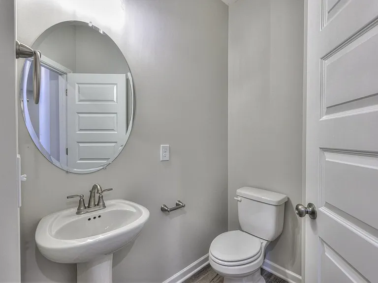 113 Creek Wood Rd — Photo 8