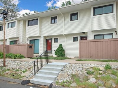 19 Woodland Avenue #C, Bloomfield, CT, 06002
