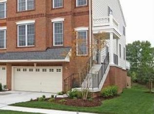 25643 America Sq, Chantilly, VA 20152
