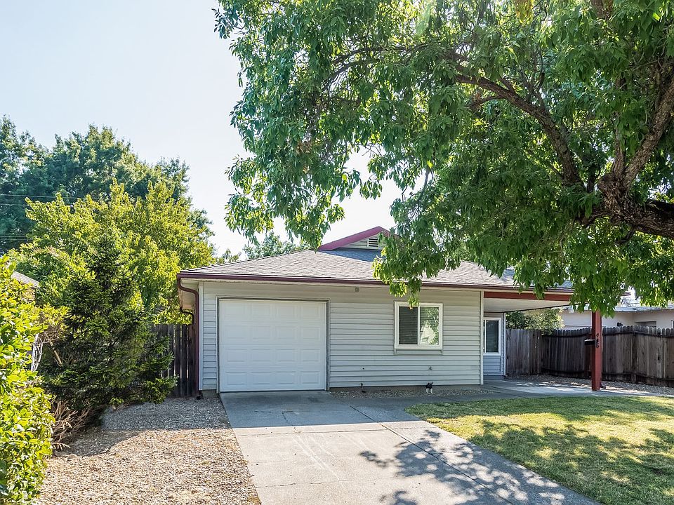 1st image of 456 Camelia Way