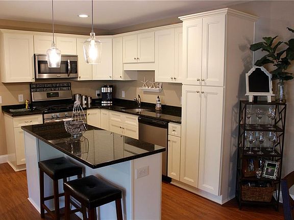2nd image of 60 Saw Mill Dr Unit 302