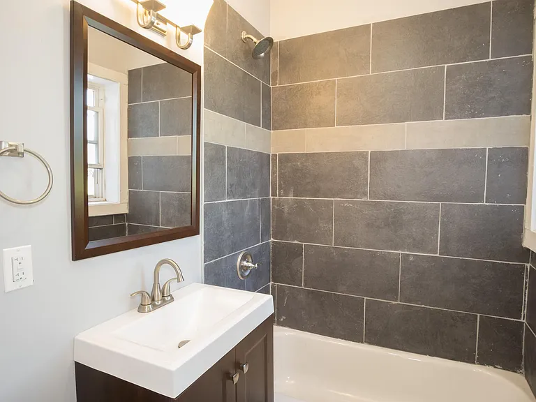 3051 N Troy St #1 — Photo 9
