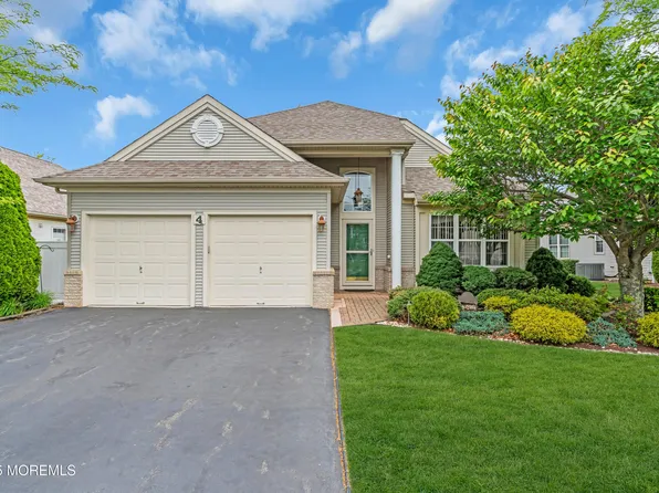 4 Gascony Circle, Manchester, NJ 08759