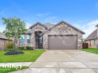 15 S Highland Dr, Sanger, TX 76266