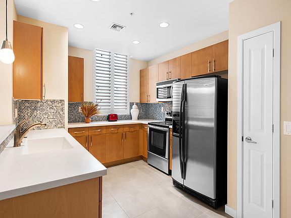 5th image of 300 S Australian Avenue #1018
