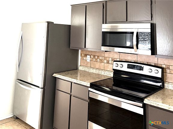 5th image of 2602 Bigleaf Dr