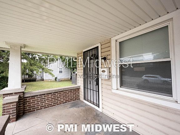 2nd image of 411 W 40th St