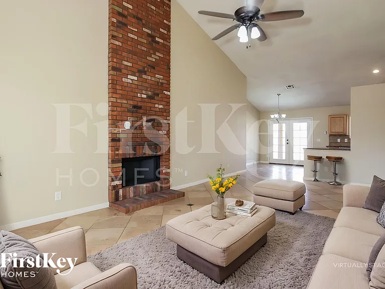 6408 W Grandview Rd — Photo 4
