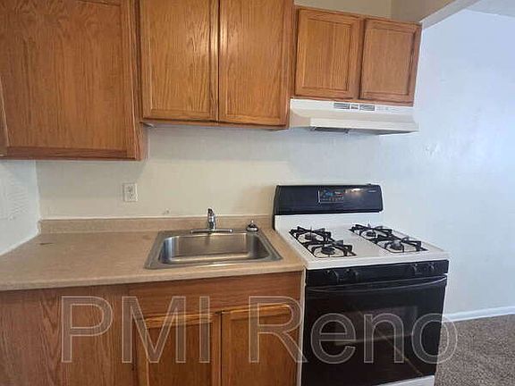5th image of 821 Spokane St APT 8