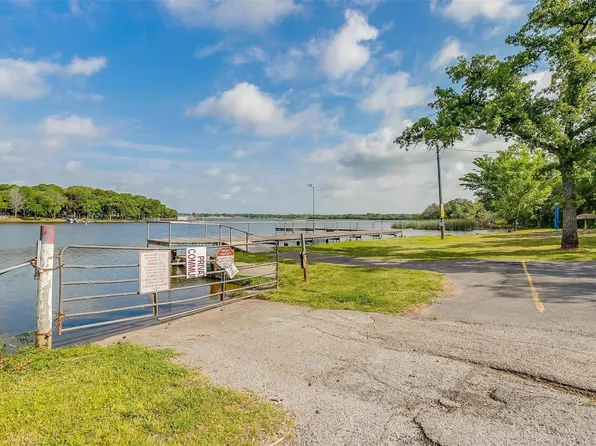91 Live Oak St, Alvarado, TX 76009