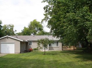 7410 W Parmalee Rd, Middleville, MI 49333