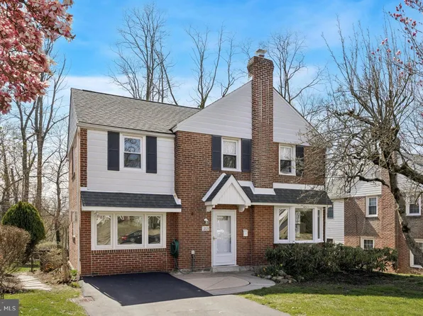 213 Walnut Hill Ln, Havertown, PA 19083
