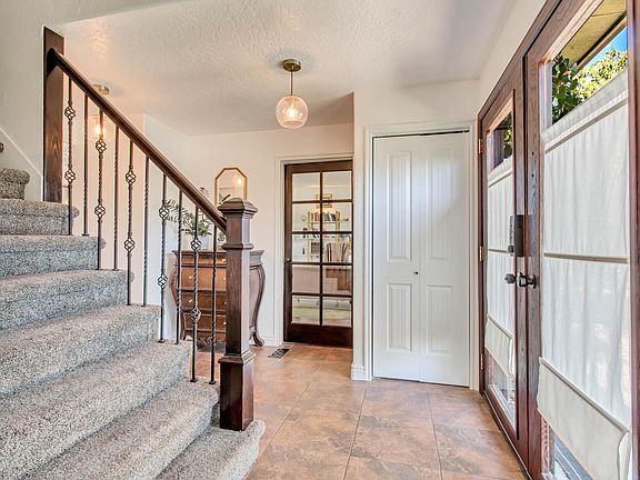 3rd image of 10524 S Featherwood Dr