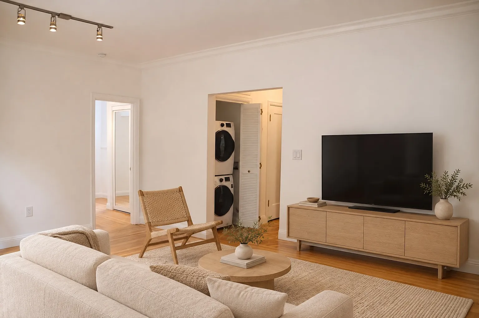 1 bed, 650 sqft, $5,800 — Photo 2