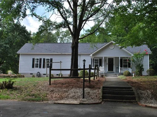 681 Sanford Ave, Mocksville, NC 27028