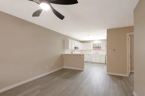 600 Palm St #13 Photo 1