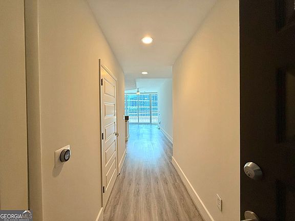 2nd image of 1080 Peachtree St NE Unit 605