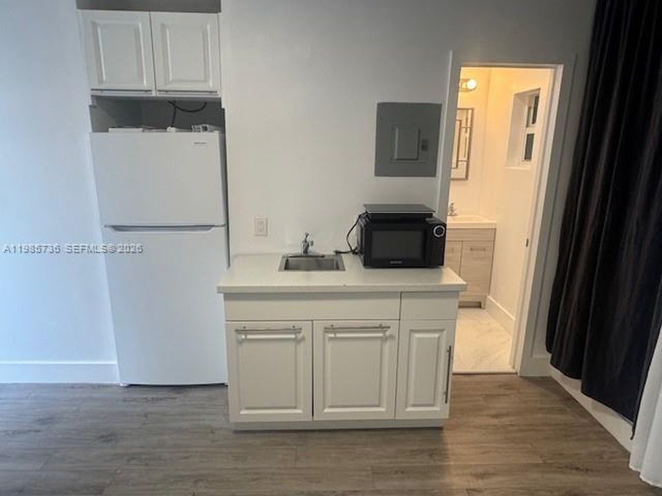 9920 Collins Ave APT 23, Bal Harbour, FL - View 4