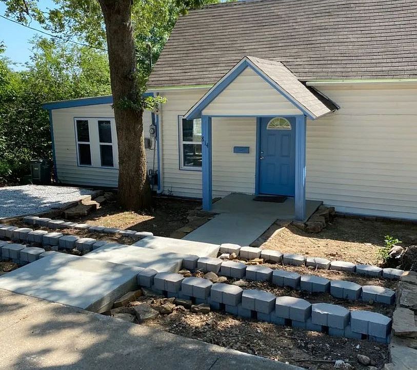 1st image of 814 N Storer Ave
