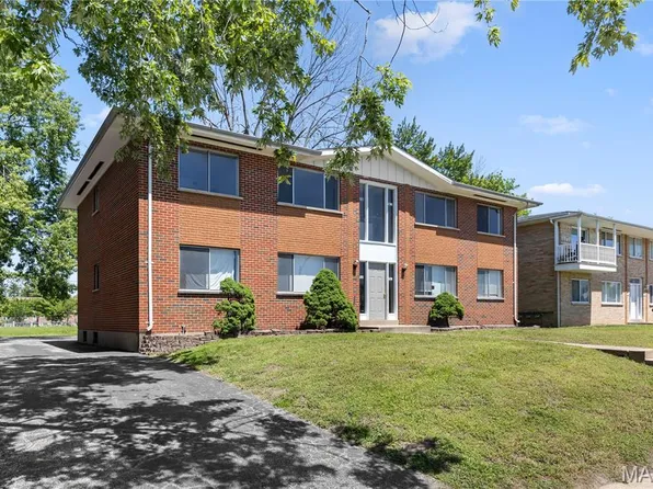 761 Thompson Dr, Florissant, MO 63031