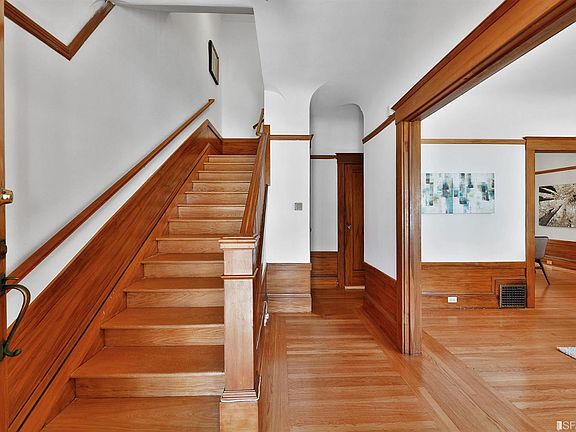 2nd image of 878 37th Ave