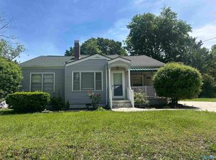 606 N Main St, Arab, AL 35016