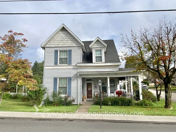102 W Philadelphia Ave, Bridgeport, WV 26330