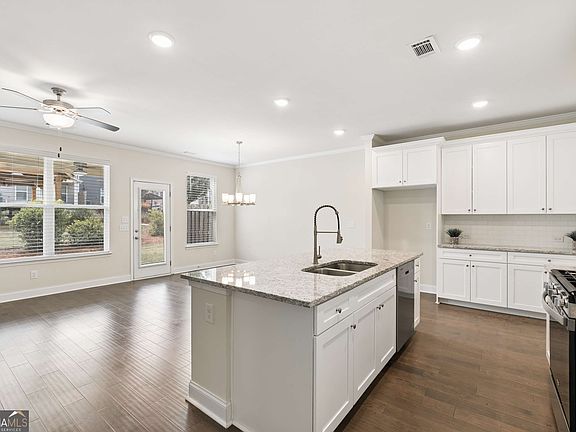 4th image of 6930 Cedar Glen Rd