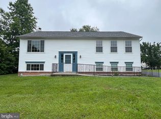 1 Ridge Heights Ct, Gaithersburg, MD 20879