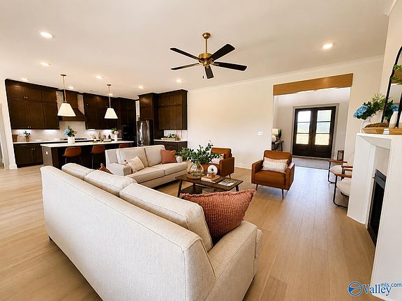 3rd image of 22049 Spyglass Ln