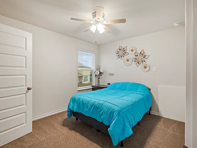 512 Steele Shallows — Photo 24