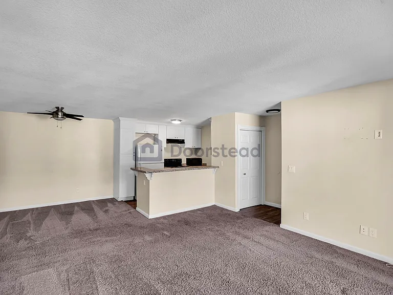2521 W Sunflower Ave #J12 — Photo 2