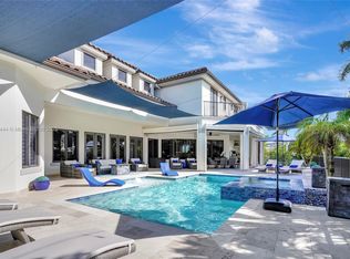 606 Binnacle Dr, Naples, FL 34103