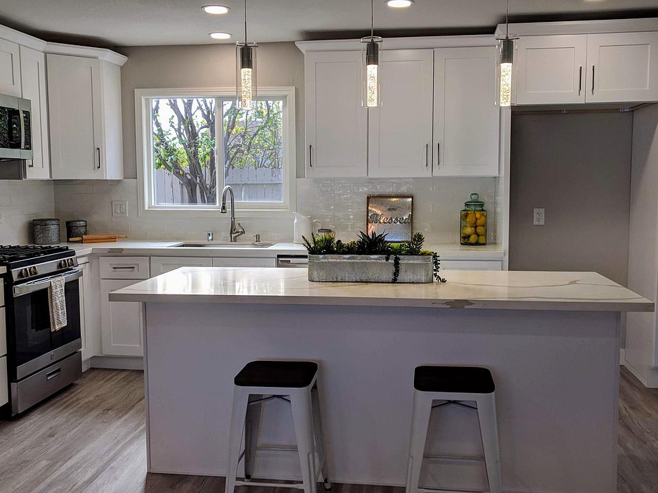 1st image of 1749 Weston Cir