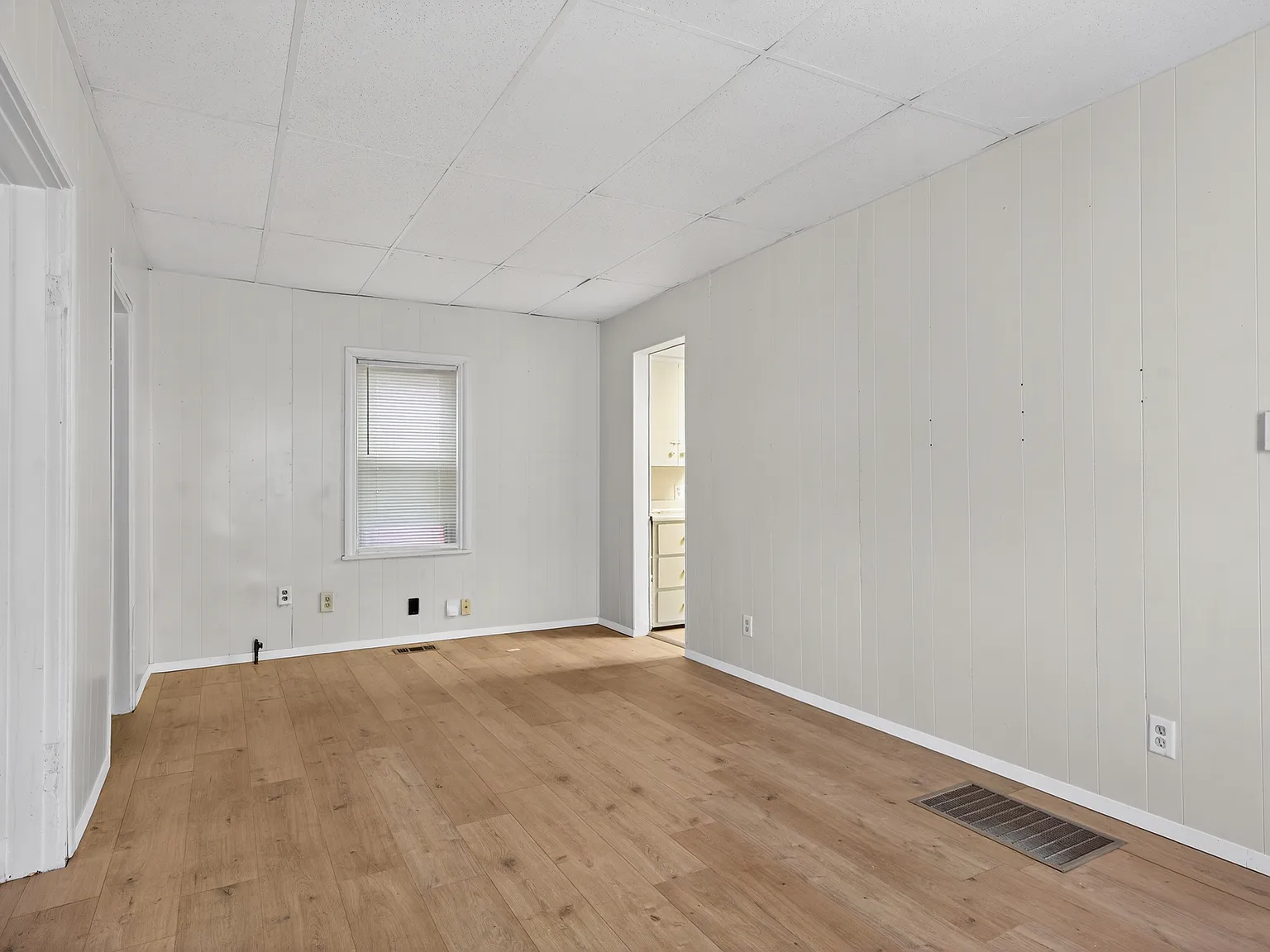 1 bed, 400 sqft, $675 — Photo 3